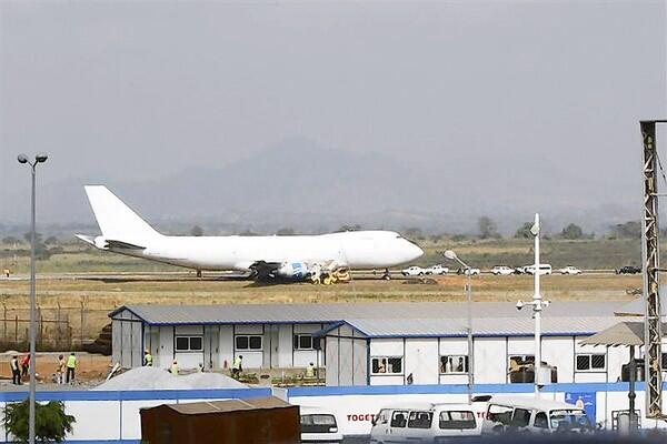 Saudi Halts Flights at Airports Near Yemen After Invasion of Country